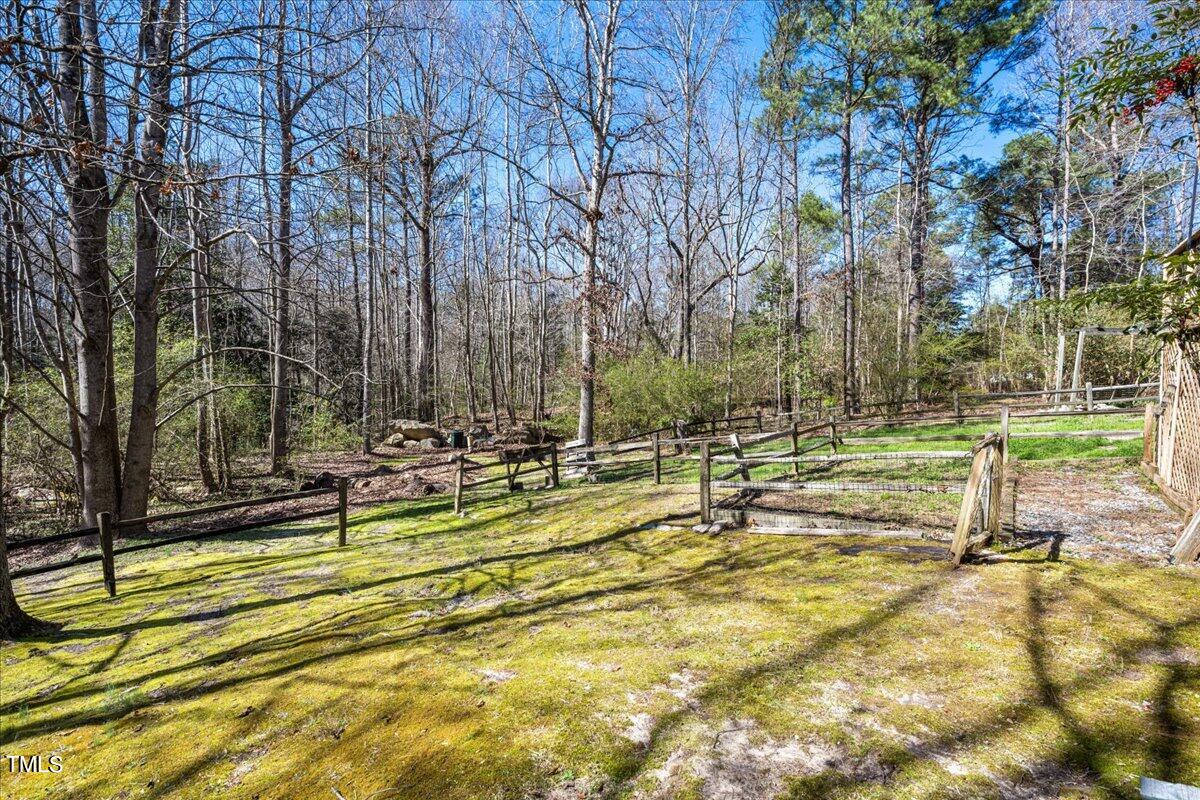 4201 Loon Lane Raleigh, NC 27616 - Photo 4 of 31 05-- 5