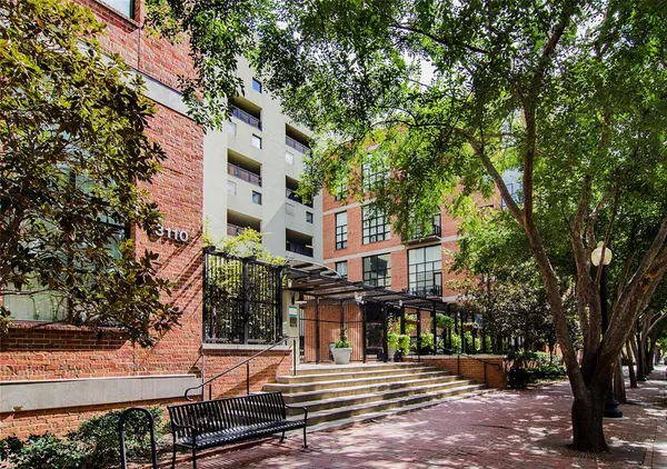 $2,595 | 3110 Thomas Avenue, Unit 340, Dallas, TX 75204