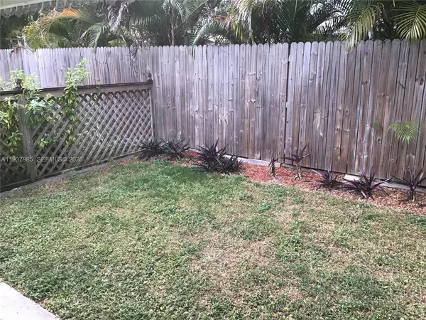 $1,500 | 429 49th Street, Unit 2, West Palm Beach, FL 33407