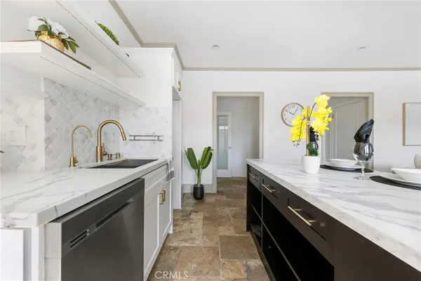 $565,000 | 315 West 3rd Street, Unit 301, Long Beach, CA 90802