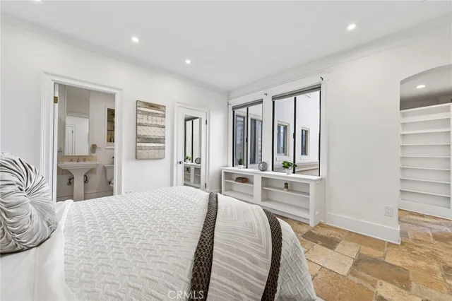 $595,000 | 315 West 3rd Street, Unit 301, Long Beach, CA 90802