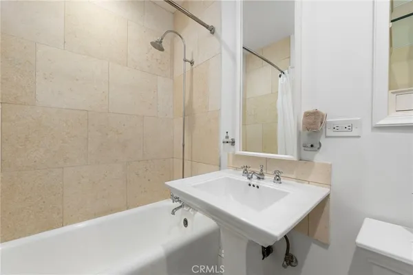 $565,000 | 315 West 3rd Street, Unit 301, Long Beach, CA 90802