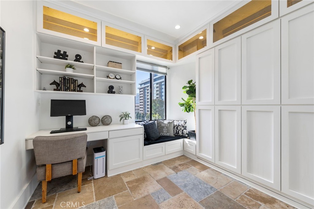 315 West 3rd Street, Unit 301 Long Beach, CA 90802 - Photo 25 of 50