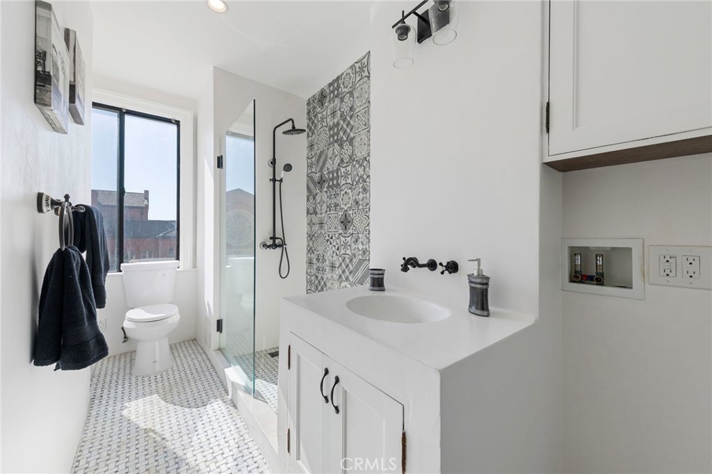 315 West 3rd Street, Unit 301 Long Beach, CA 90802 - Photo 27 of 50