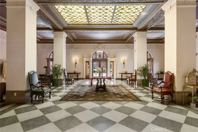 $595,000 | 315 West 3rd Street, Unit 301, Long Beach, CA 90802