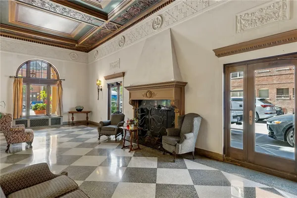 $565,000 | 315 West 3rd Street, Unit 301, Long Beach, CA 90802