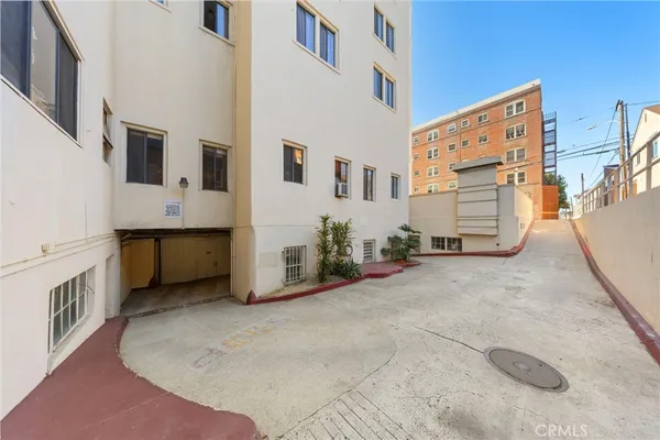 $565,000 | 315 West 3rd Street, Unit 301, Long Beach, CA 90802