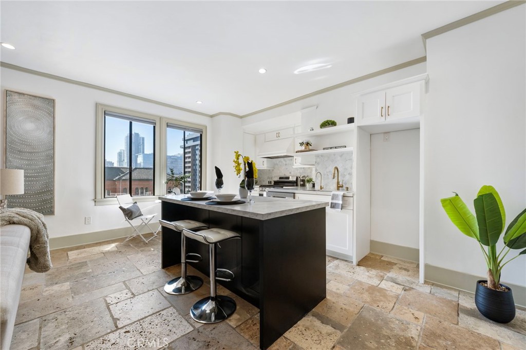 315 West 3rd Street, Unit 301 Long Beach, CA 90802 - Photo 9 of 50