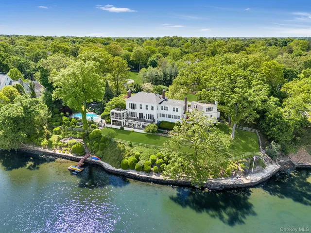 a view of a lake in middle of the house