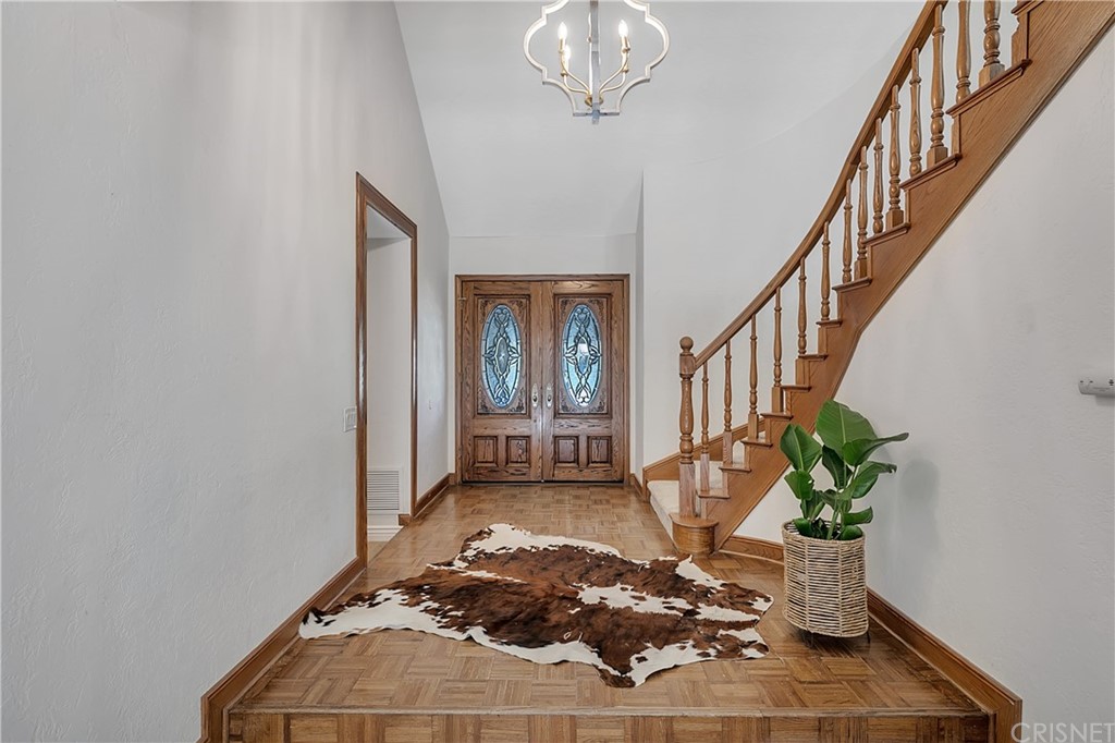 23646 Vía Corsa Valencia, CA 91355 - Photo 3 of 55