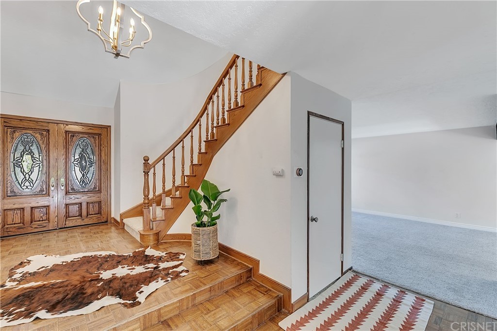 23646 Vía Corsa Valencia, CA 91355 - Photo 4 of 55