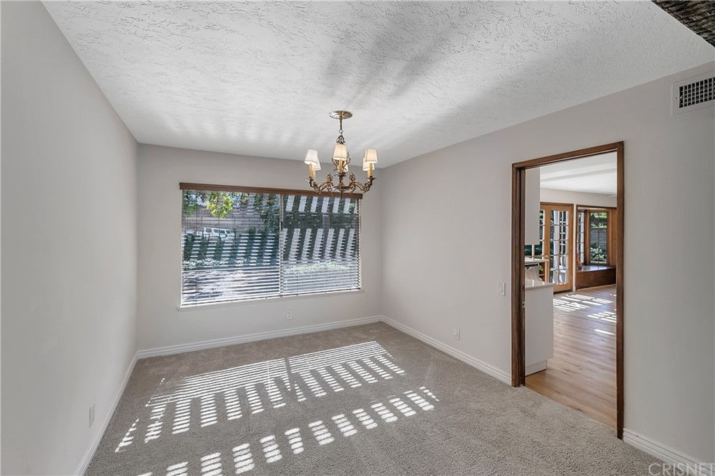 23646 Vía Corsa Valencia, CA 91355 - Photo 9 of 55