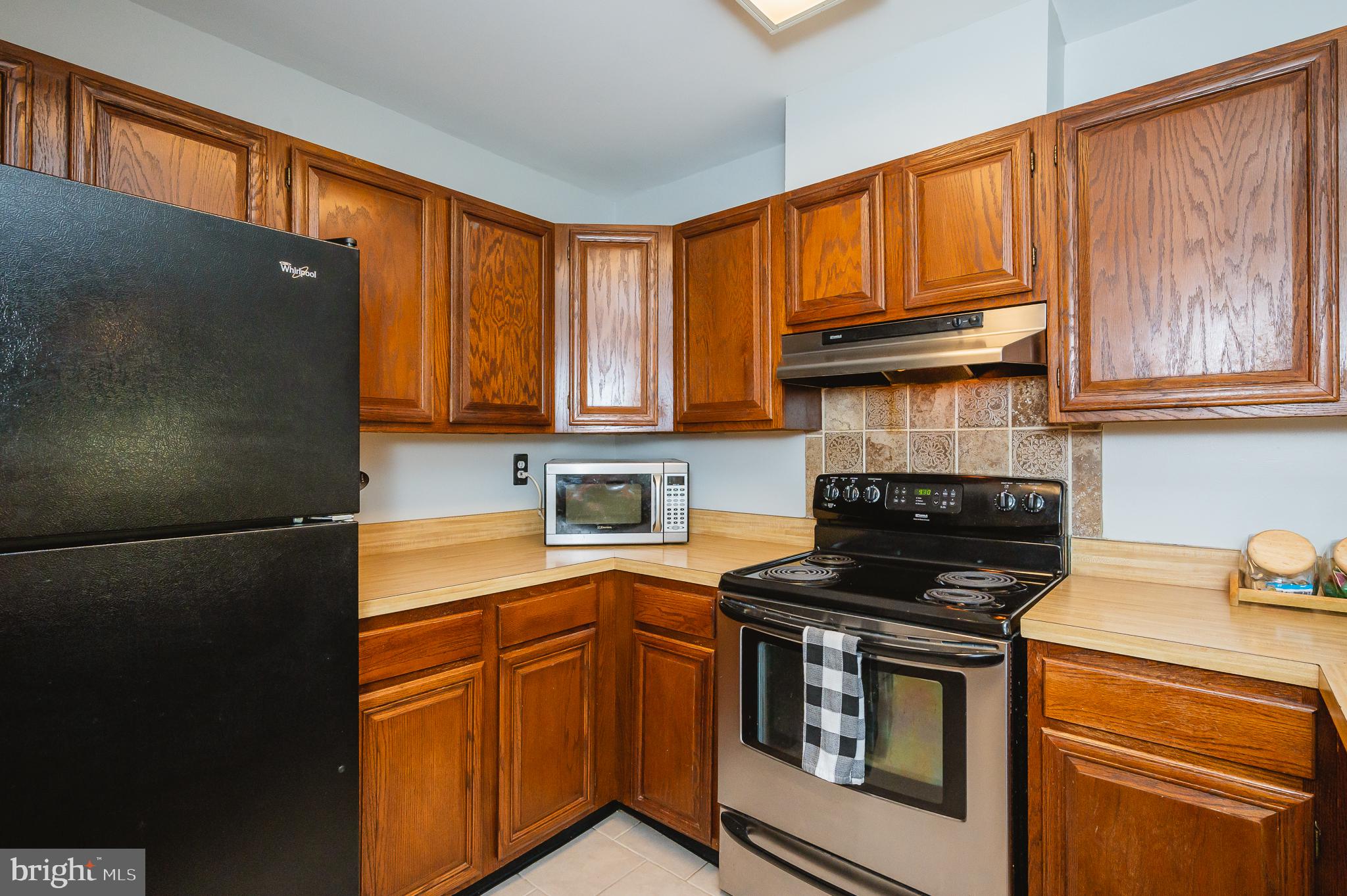 1322 Rigbie Hall Court, Unit F Belcamp, MD 21017 - Photo 17 of 38 Kitchen