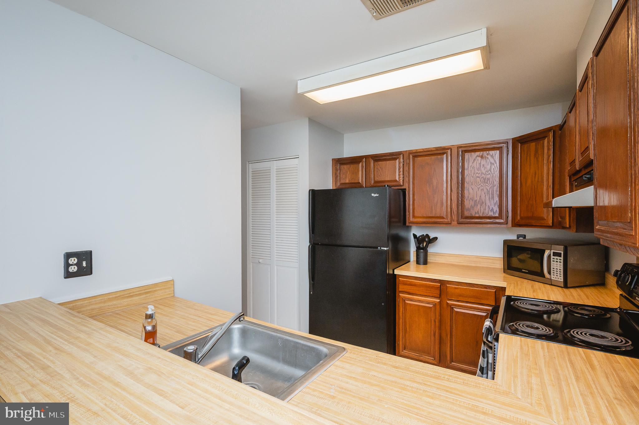 1322 Rigbie Hall Court, Unit F Belcamp, MD 21017 - Photo 21 of 38 Kitchen