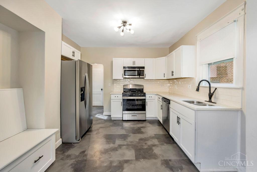 4817 Plainville Road Cincinnati, OH 45227 - Photo 9 of 27