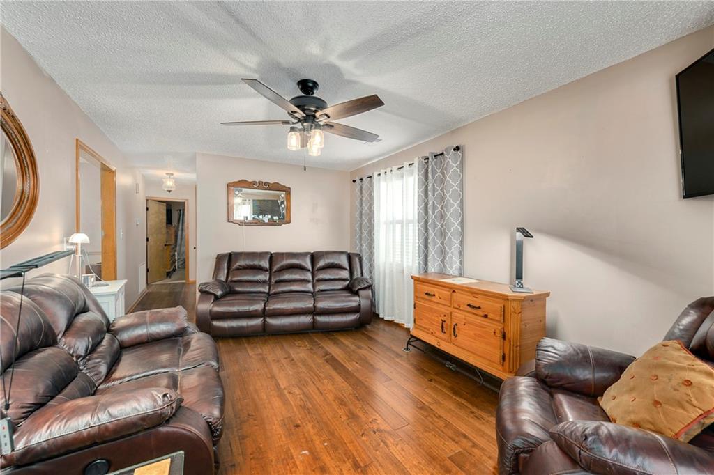 502 Poseidon Way Raymore, MO 64083 - Photo 4 of 22