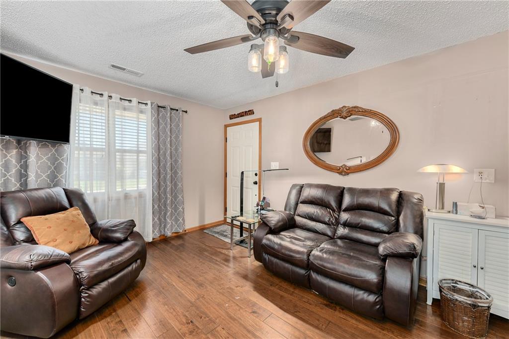 502 Poseidon Way Raymore, MO 64083 - Photo 6 of 22