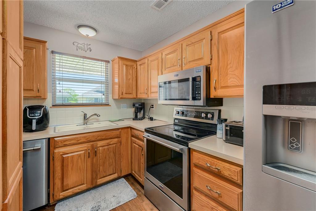 502 Poseidon Way Raymore, MO 64083 - Photo 7 of 22