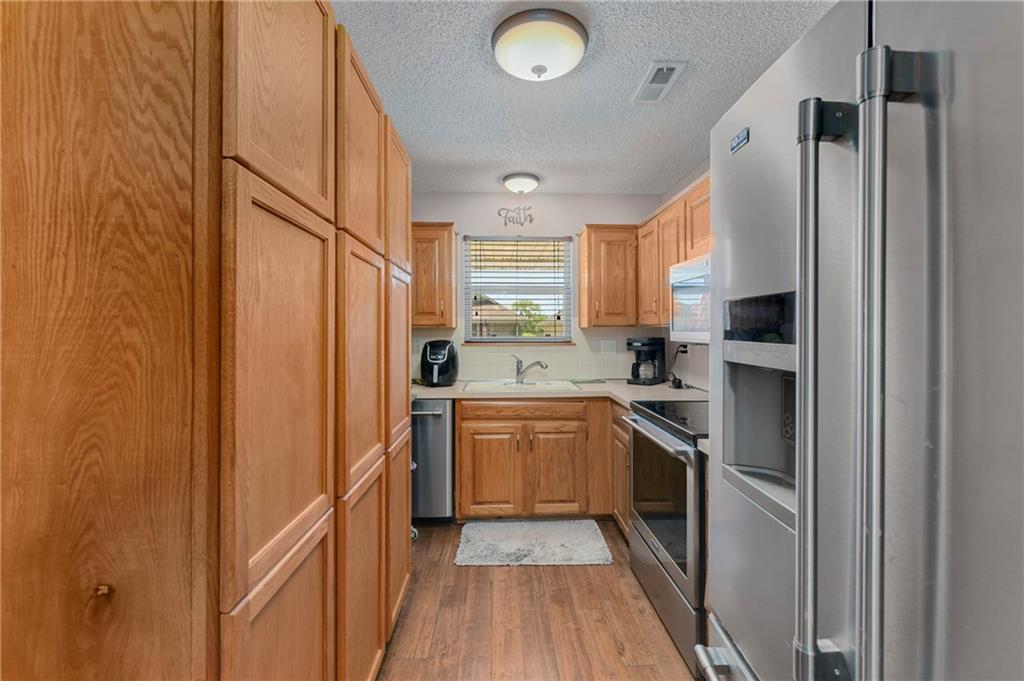 502 Poseidon Way Raymore, MO 64083 - Photo 8 of 22