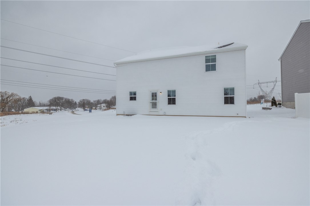 257 Nevins Road Henrietta, NY 14467 - Photo 38 of 39 Exterior back