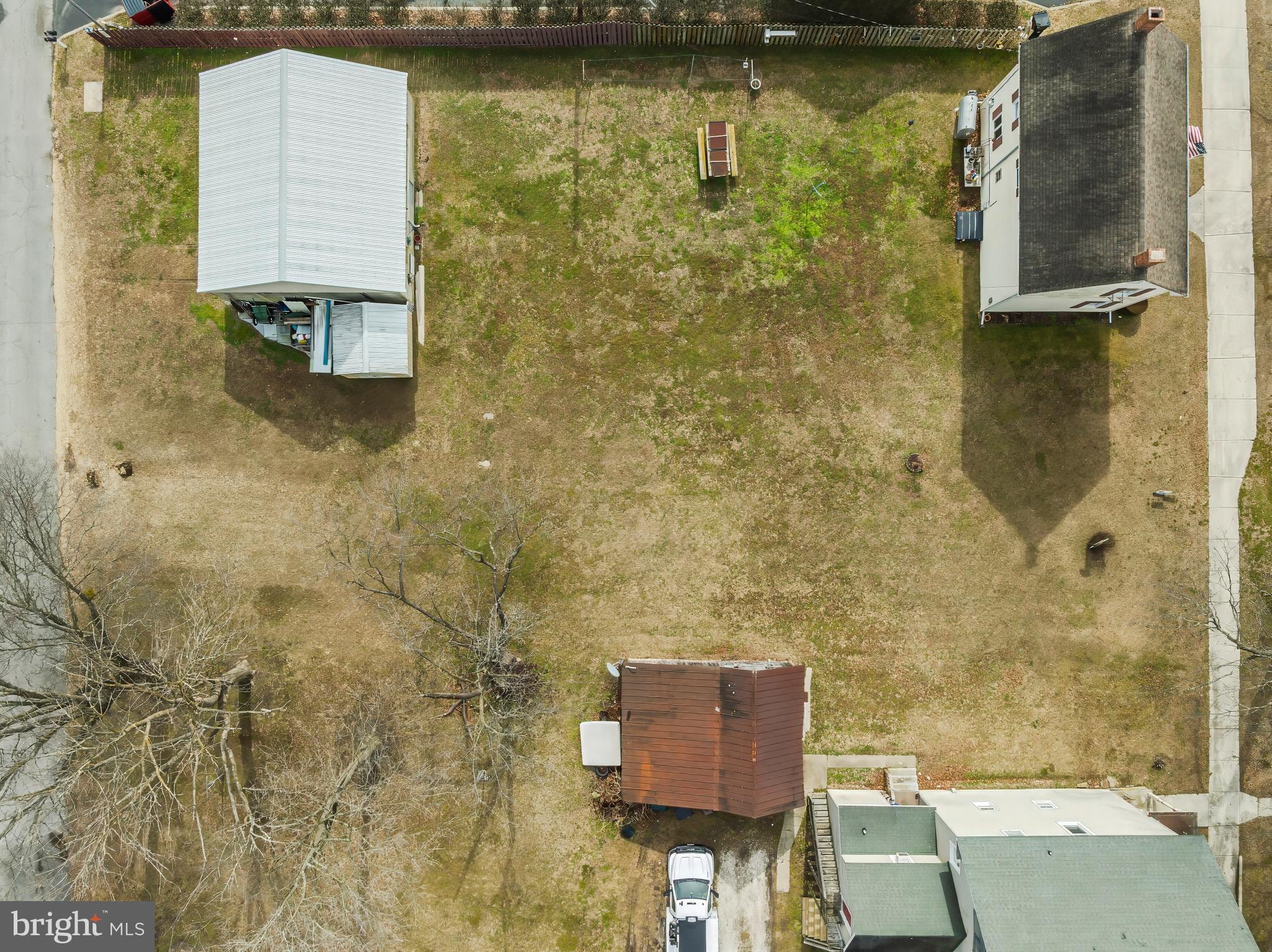 504 Central Avenue Ridgely, MD 21660 - Photo 5 of 38 a bathroom with a shower