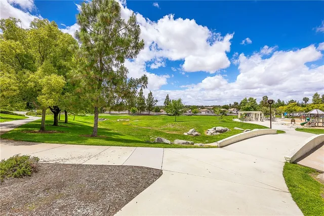 $2,800 | 33002 Romero Drive, Temecula, CA 92592