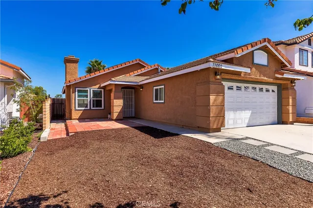 $2,800 | 33002 Romero Drive, Temecula, CA 92592