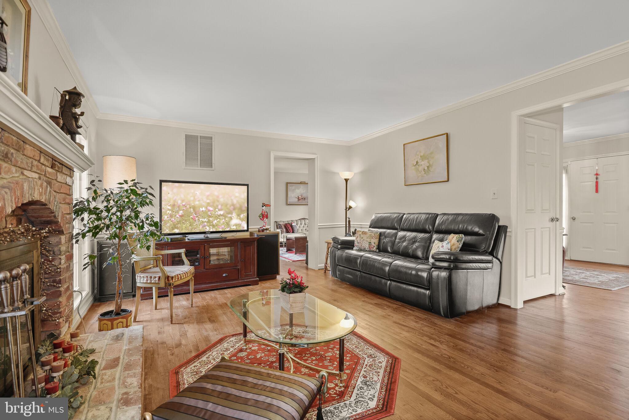 14912 Village Gate Drive Silver Spring, MD 20906 - Photo 11 of 66 Family Room