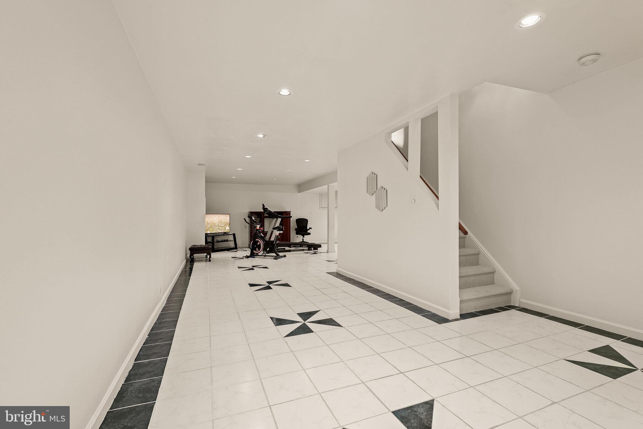 14912 Village Gate Drive Silver Spring, MD 20906 - Photo 32 of 66 Recreation Room