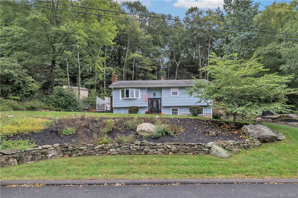 75 Cold Spring Circle Shelton, CT 06484 - Photo 1 of 1 Gallery Image 1