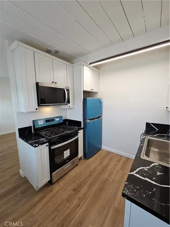 $2,100 | 60 South Roosevelt Avenue, Unit 7, Pasadena, CA 91107