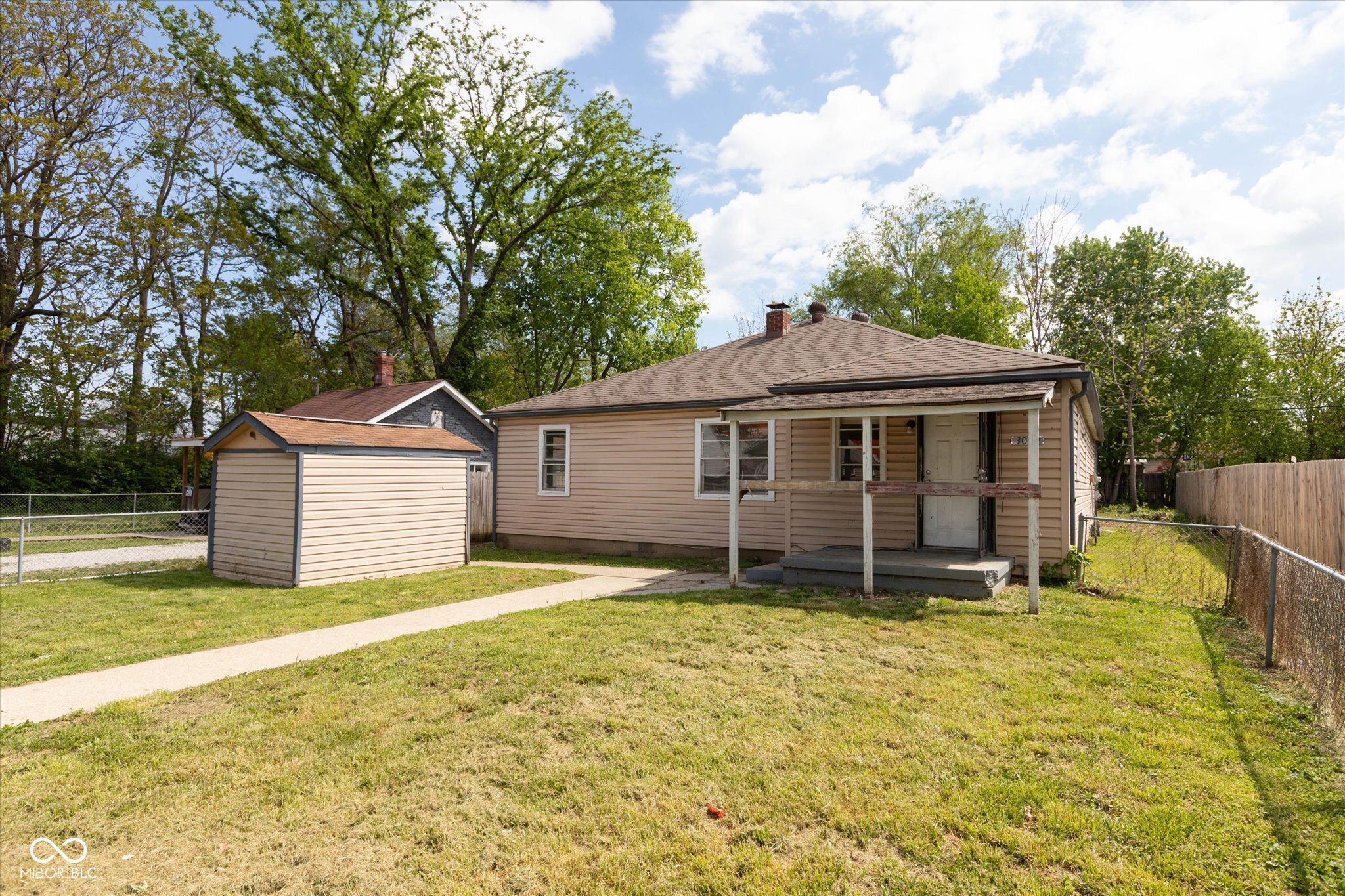 3049 South Holt Road Indianapolis, IN 46221 - Photo 1 of 23 Gallery Image 1