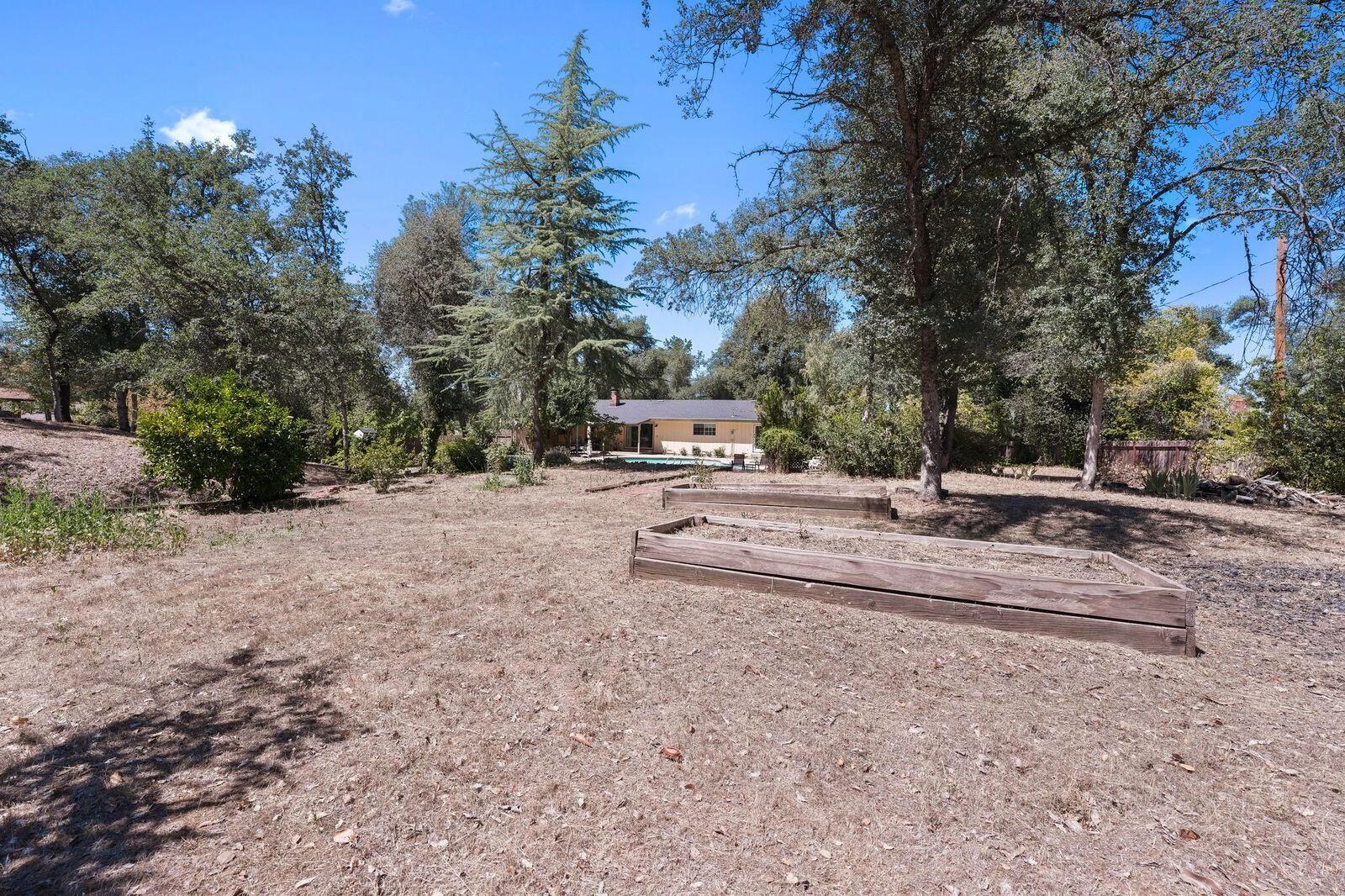 8710 Redbank Road Redding, CA 96001 - Photo 27 of 27 a view of a park with large trees