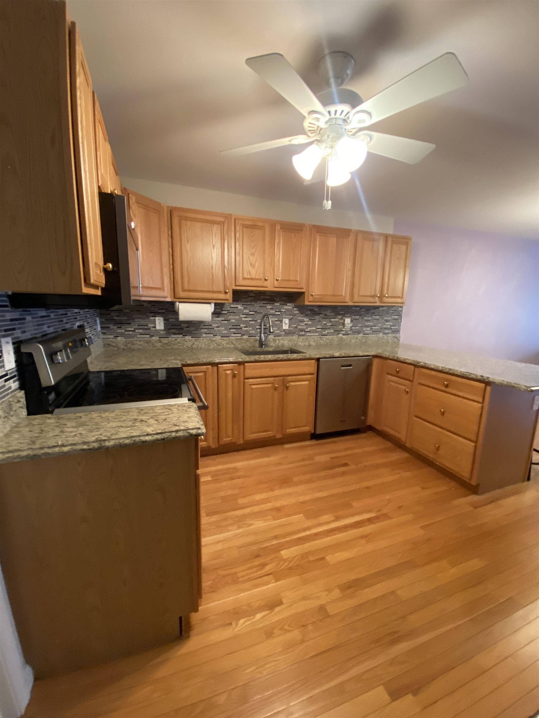 67 Pleasant Street, Unit 67 Windham, NH 03087 - Photo 3 of 17