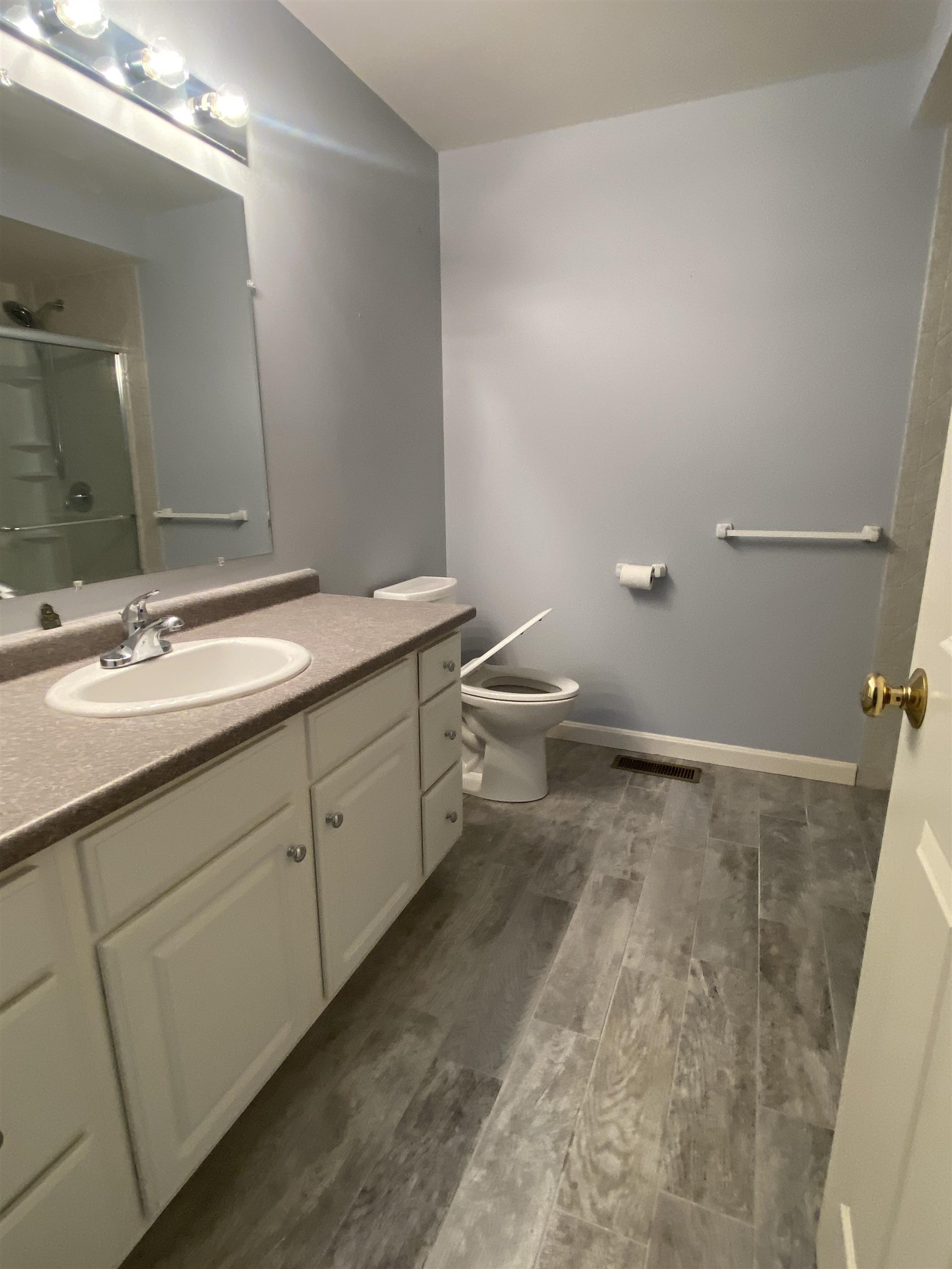 67 Pleasant Street, Unit 67 Windham, NH 03087 - Photo 9 of 17