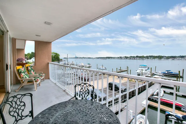 $775,000 | 26 Cove Avenue, Unit 3B, Norwalk, CT 06855