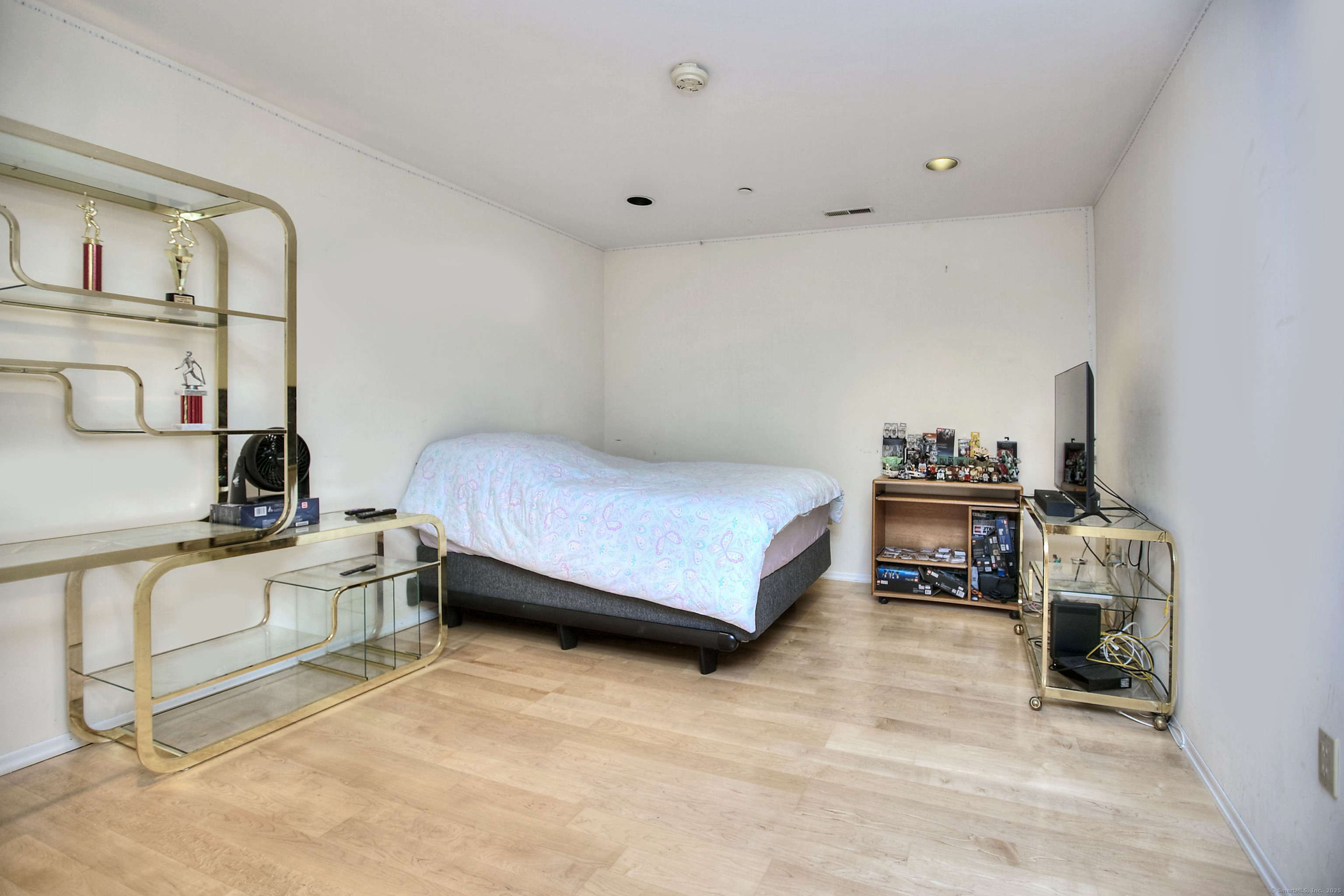 26 Cove Avenue, Unit 3B Norwalk, CT 06855 - Photo 20 of 31