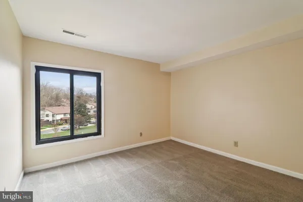 $170,000 | 10117 Prince Place, Unit 3032B, Upper Marlboro, MD 20774