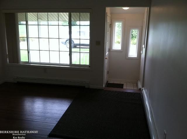 744 Minor Memphis, MI 48041 - Photo 11 of 19 31264345-10.JPG