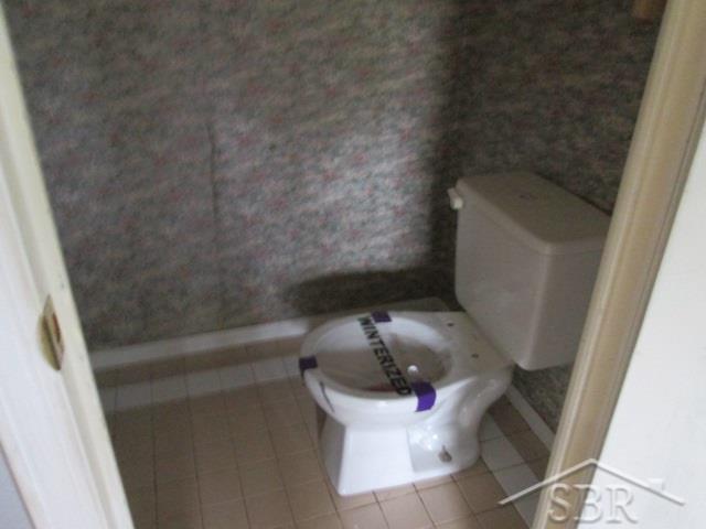 2349 East Brooks Road Midland, MI 48640 - Photo 9 of 14 31332873-8.JPG