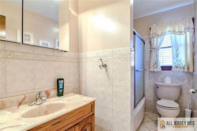 $575,000 | 563 Indiero Road, Jackson, NJ 08527