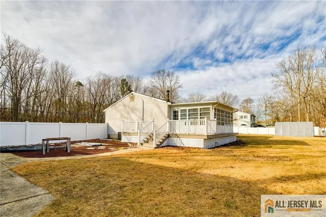 $575,000 | 563 Indiero Road, Jackson, NJ 08527