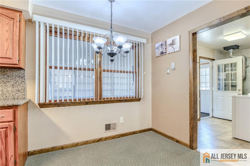 563 Indiero Road Jackson, NJ 08527 - Photo 6 of 30