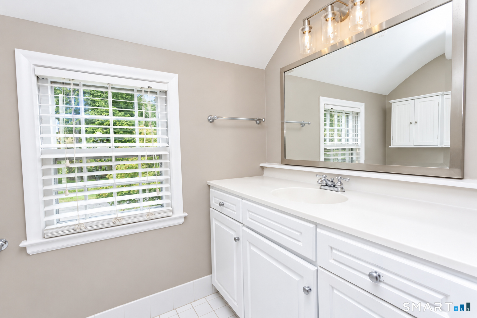 7 Cliffmore Road West Hartford, CT 06107 - Photo 30 of 37 Gallery Image 30