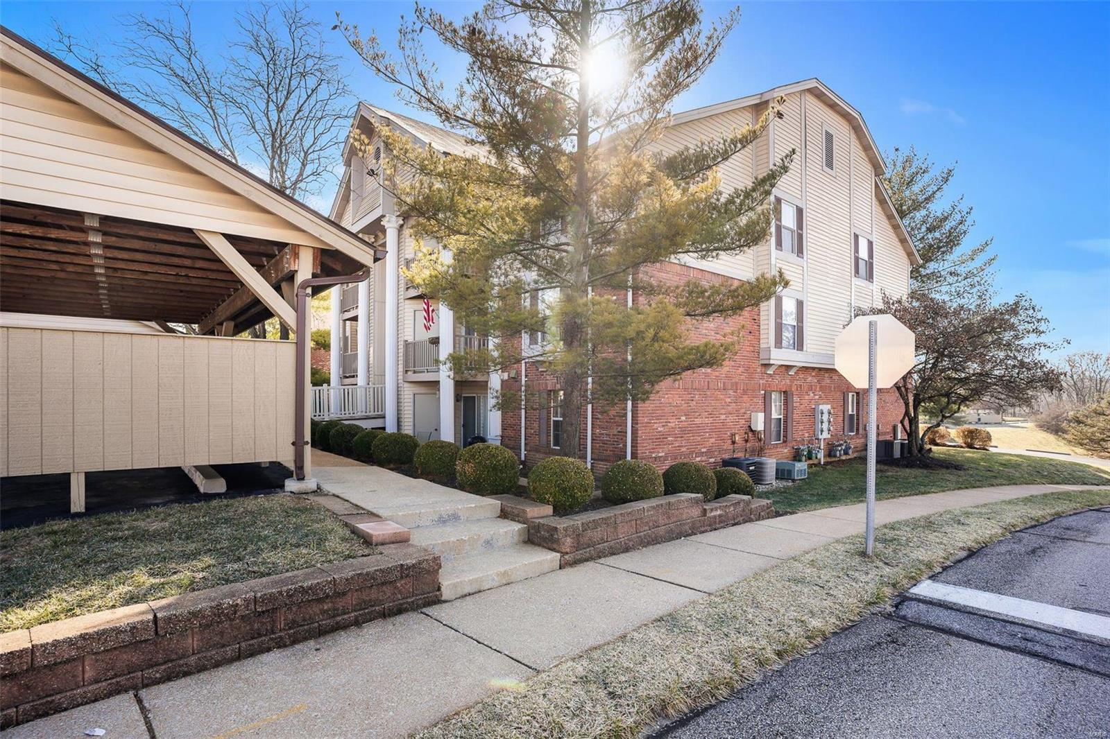 700 Ridgeside Drive, Unit C Ballwin, MO 63021 - Photo 18 of 24