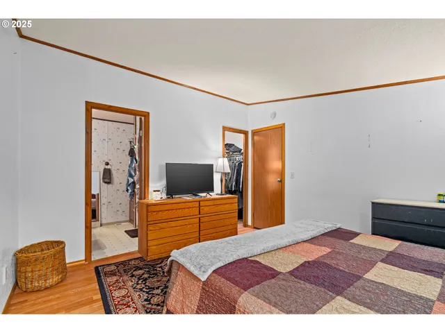 $365,000 | 614 South 10th Street, St. Helens, OR 97051