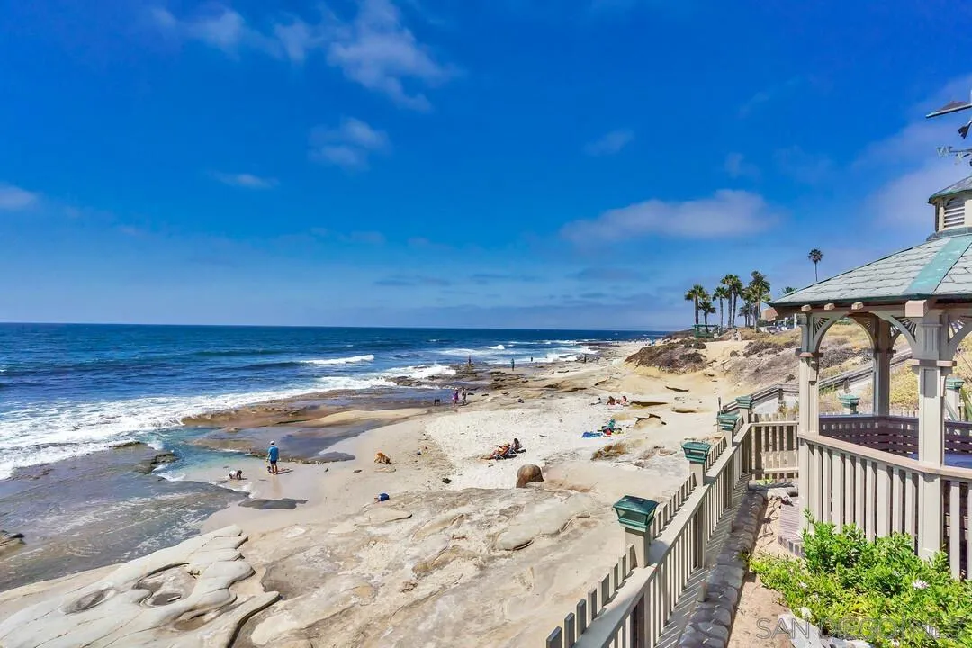 274 Coast Boulevard La Jolla, CA 92037 - Photo 5 of 64