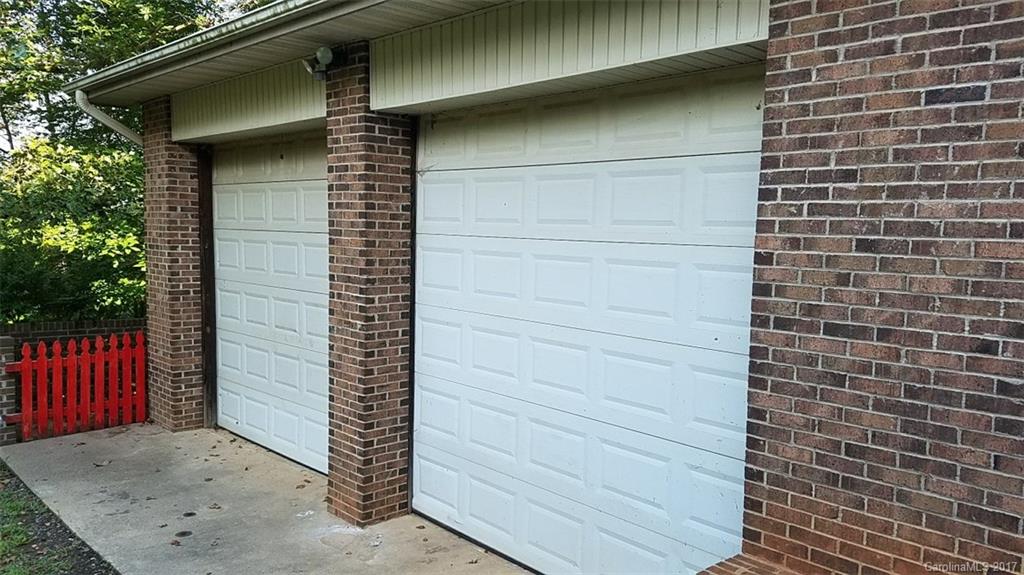 1819 Philadelphia Church Road Dallas, NC 28034 - Photo 3 of 17 Gallery Image 3