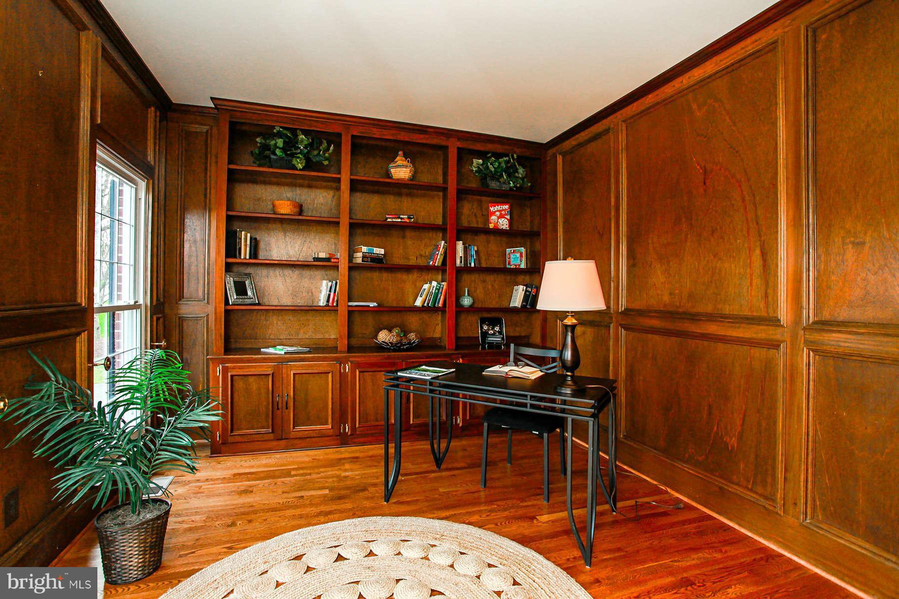 6307 Hunting Ridge Lane McLean, VA 22101 - Photo 12 of 30 Office/Library