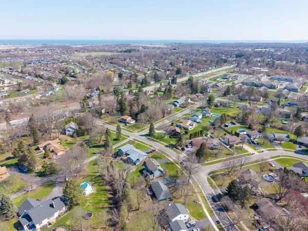 $299,900 | 91 Apple Creek Lane, Greece, NY 14612